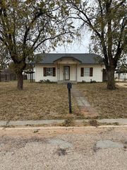116 E 12th, Colorado City, TX 79512