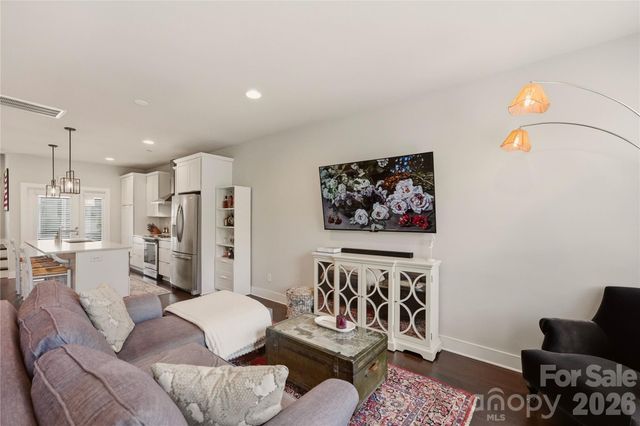 1747 Cannon View Lane, Charlotte, NC 28208