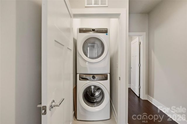 1747 Cannon View Lane, Charlotte, NC 28208
