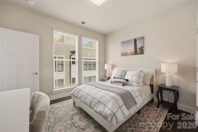 1747 Cannon View Lane, Charlotte, NC 28208