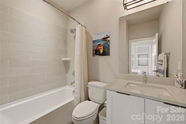 1747 Cannon View Lane, Charlotte, NC 28208