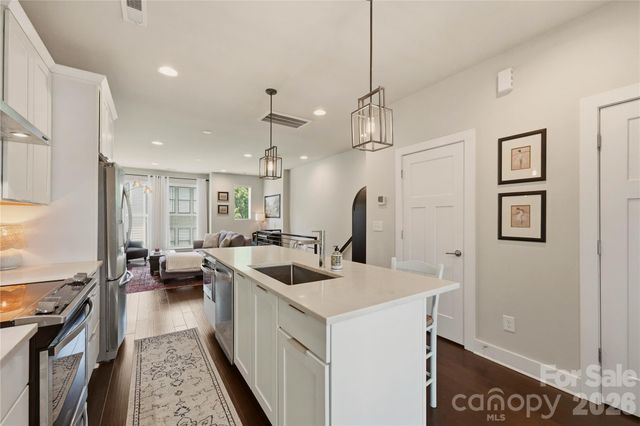 1747 Cannon View Lane, Charlotte, NC 28208