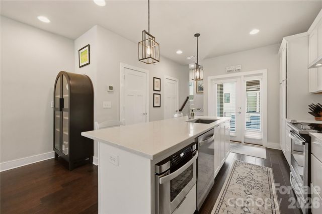 1747 Cannon View Lane, Charlotte, NC 28208