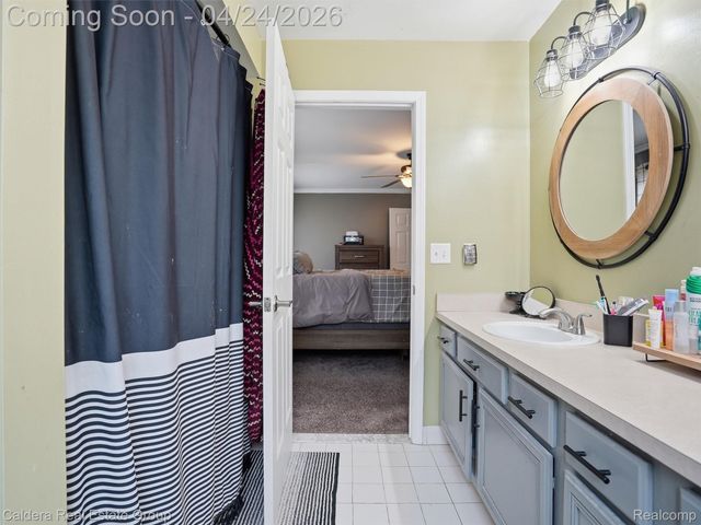 29011 Oakmont Drive, Chesterfield Township, MI 48051