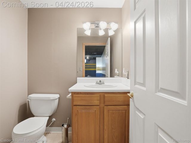 29011 Oakmont Drive, Chesterfield Township, MI 48051