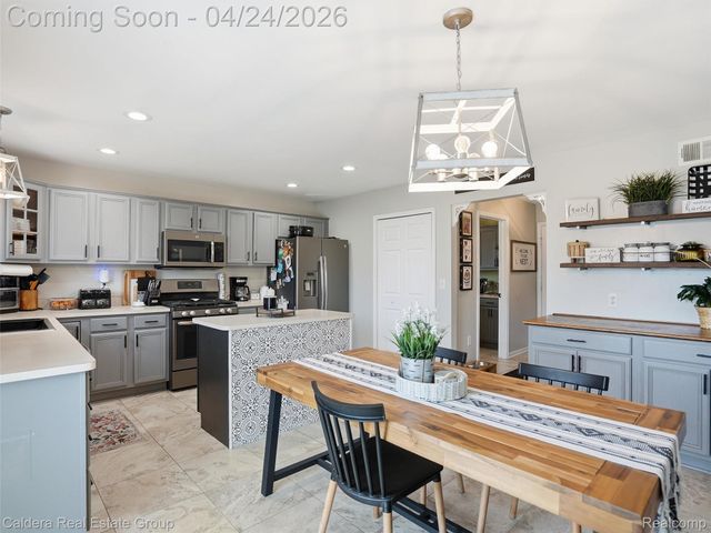 29011 Oakmont Drive, Chesterfield Township, MI 48051