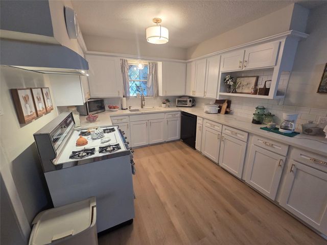 3203 Washington Street, Pasadena, TX 77503