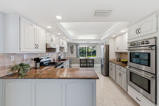 1625 Thumb Point Drive, Fort Pierce, FL 34949