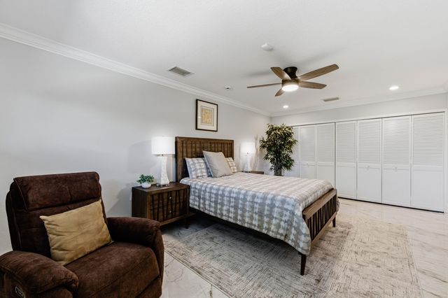 1625 Thumb Point Drive, Fort Pierce, FL 34949