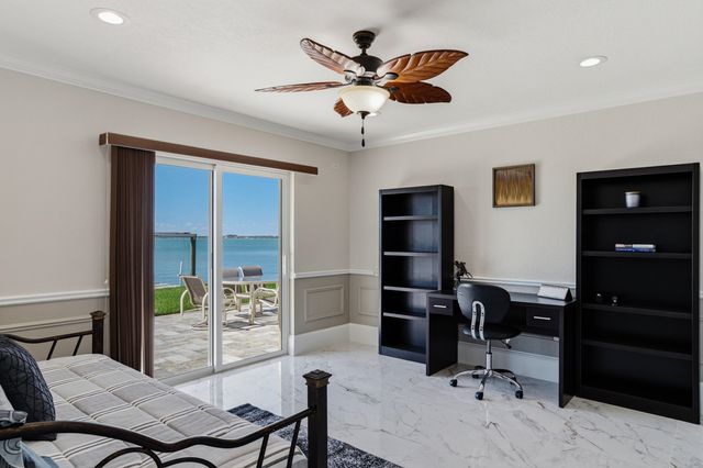 1625 Thumb Point Drive, Fort Pierce, FL 34949