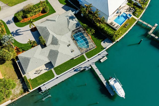 1625 Thumb Point Drive, Fort Pierce, FL 34949