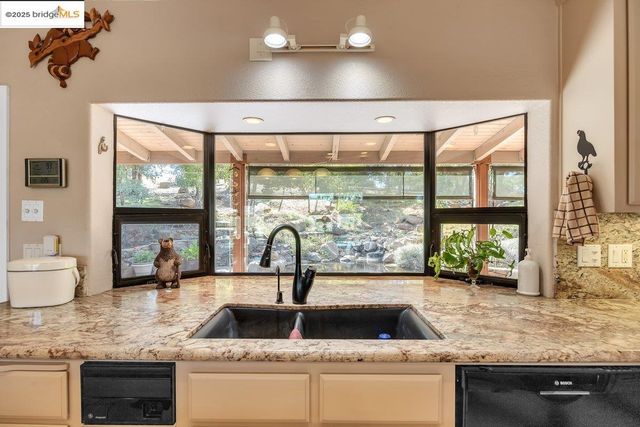 13700 Clements Rd, Groveland, CA 95321