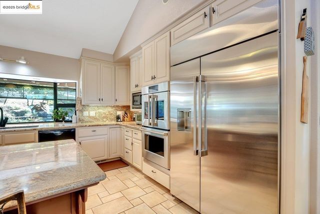 13700 Clements Rd, Groveland, CA 95321