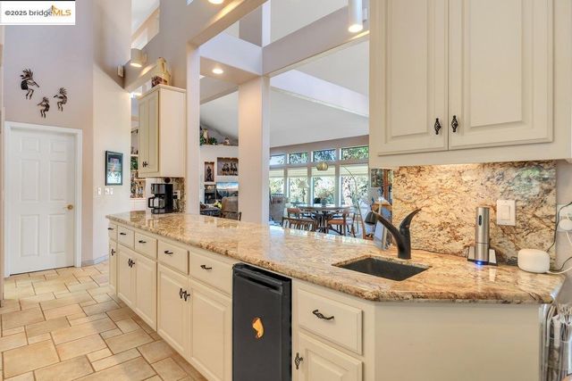 13700 Clements Rd, Groveland, CA 95321