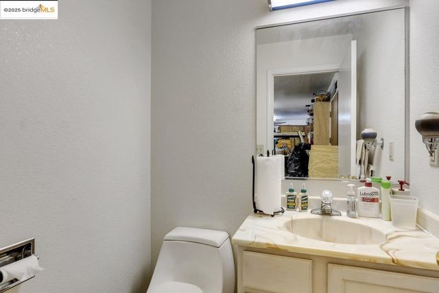 13700 Clements Rd, Groveland, CA 95321