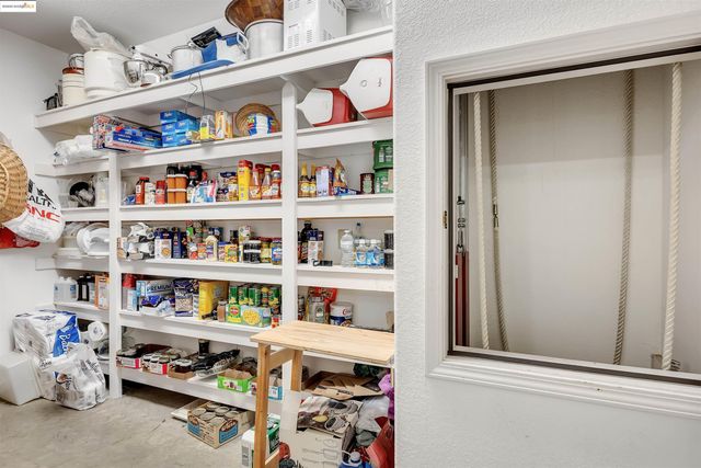 13700 Clements Rd, Groveland, CA 95321