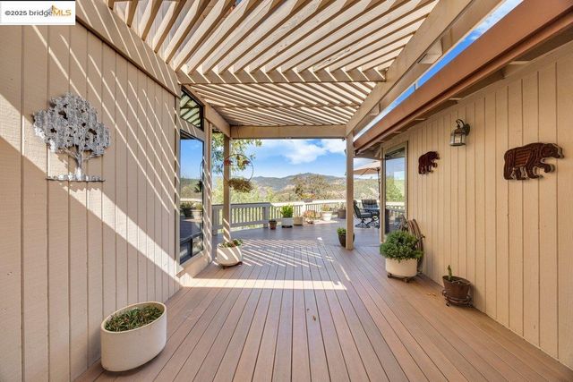 13700 Clements Rd, Groveland, CA 95321