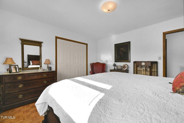 3402 Amoyee Drive, Johnson City, TN 37601