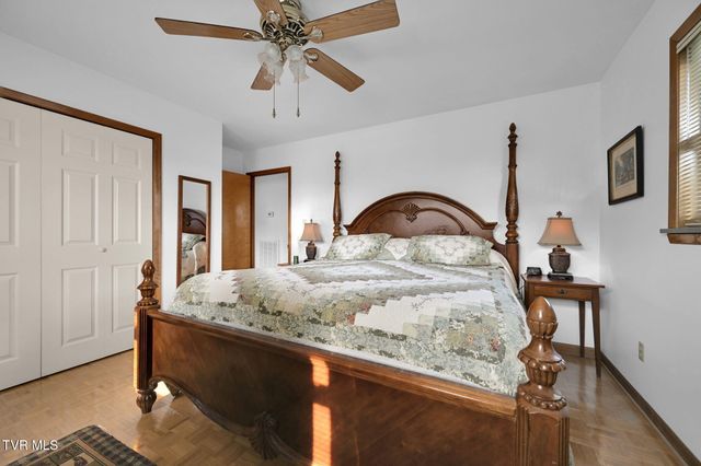 3402 Amoyee Drive, Johnson City, TN 37601