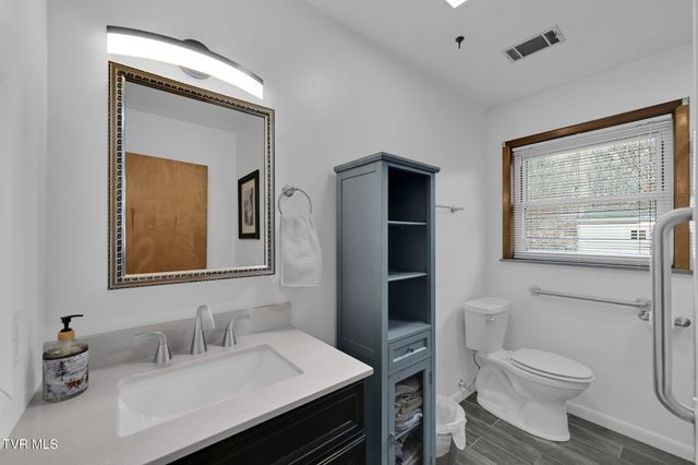 3402 Amoyee Drive, Johnson City, TN 37601