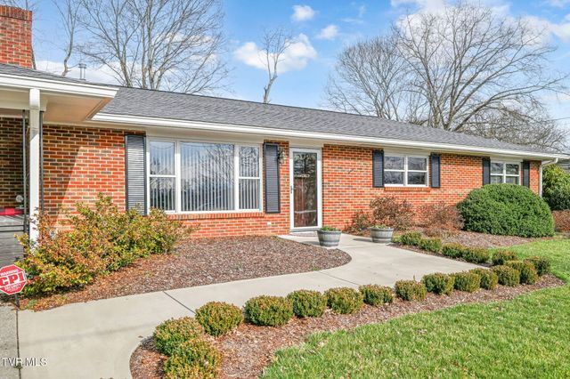 3402 Amoyee Drive, Johnson City, TN 37601