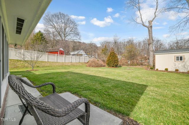 3402 Amoyee Drive, Johnson City, TN 37601