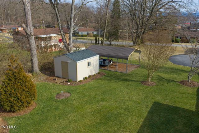 3402 Amoyee Drive, Johnson City, TN 37601