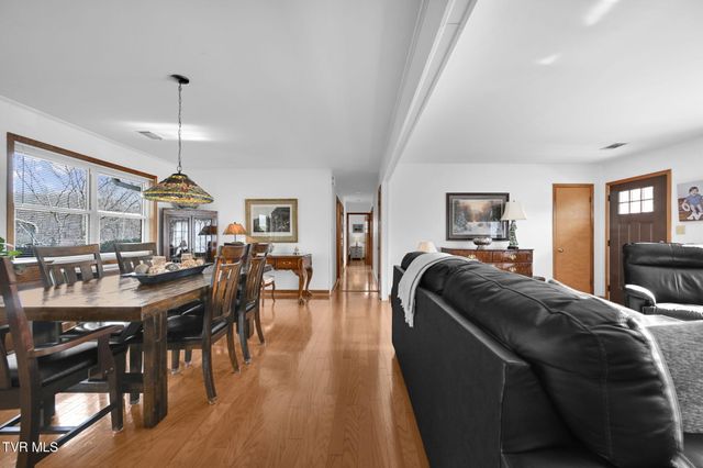 3402 Amoyee Drive, Johnson City, TN 37601