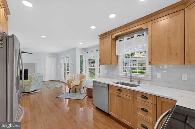 13520 SPINNING WHEEL DR, Germantown, MD 20874