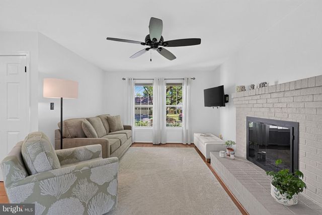 13520 SPINNING WHEEL DR, Germantown, MD 20874