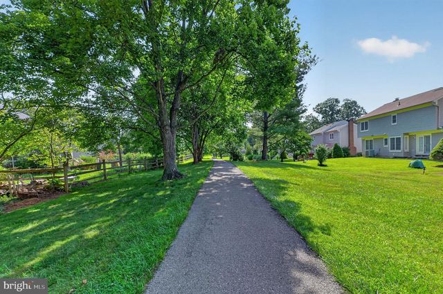 13520 SPINNING WHEEL DR, Germantown, MD 20874