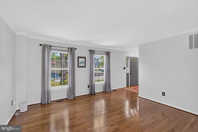 13520 SPINNING WHEEL DR, Germantown, MD 20874
