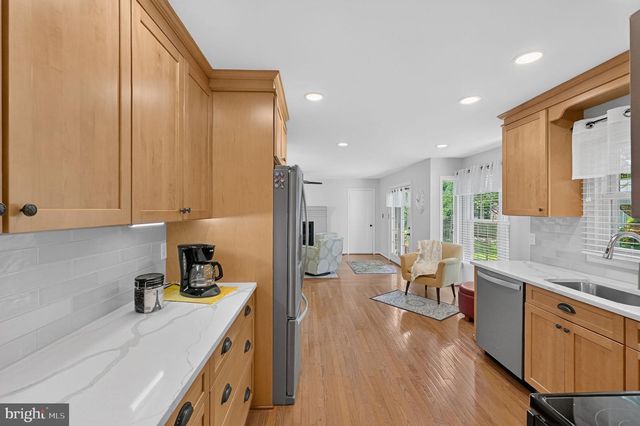 13520 SPINNING WHEEL DR, Germantown, MD 20874