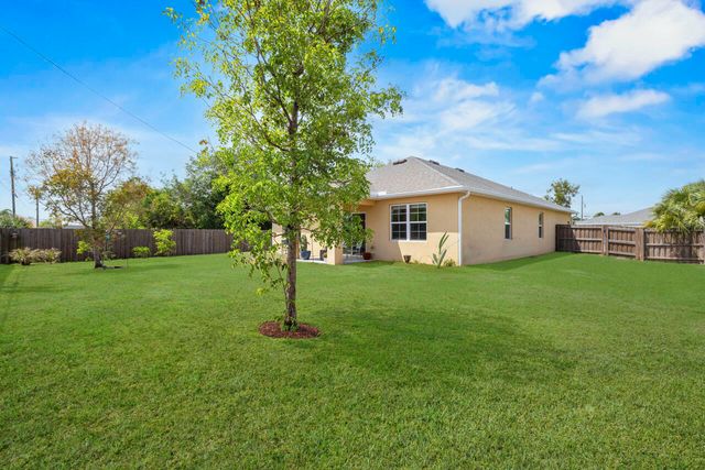 462 SW Kaabe Avenue, Port St. Lucie, Port St Lucie, FL 34953