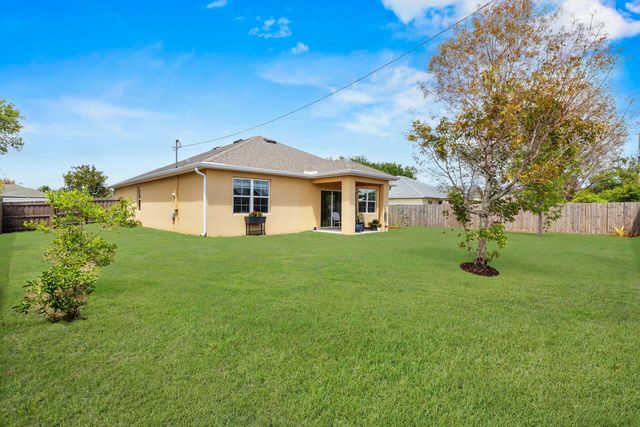 462 SW Kaabe Avenue, Port St. Lucie, Port St Lucie, FL 34953