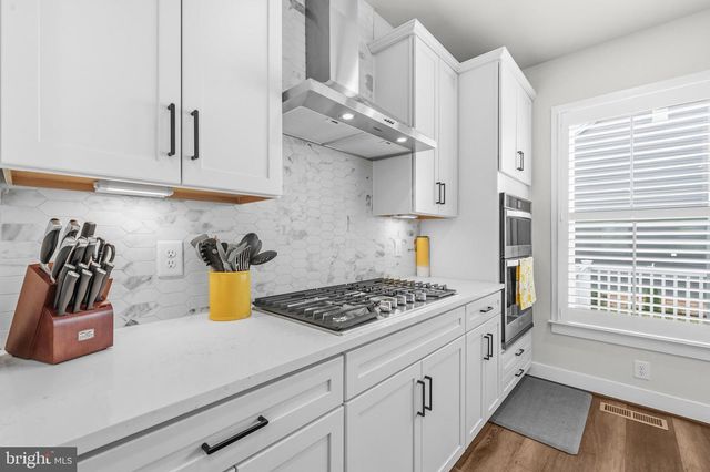 17300 TURNSTONE DR, Dumfries, VA 22026
