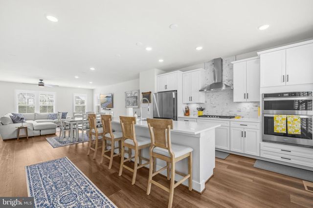 17300 TURNSTONE DR, Dumfries, VA 22026