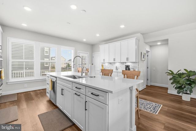 17300 TURNSTONE DR, Dumfries, VA 22026