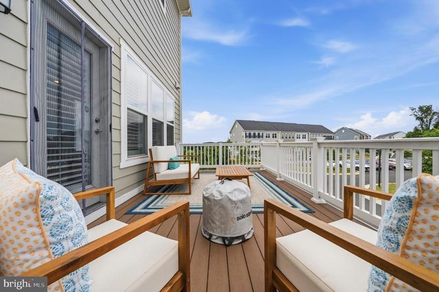 17300 TURNSTONE DR, Dumfries, VA 22026