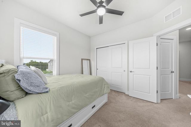 17300 TURNSTONE DR, Dumfries, VA 22026
