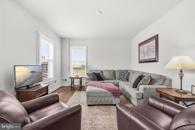 17300 TURNSTONE DR, Dumfries, VA 22026