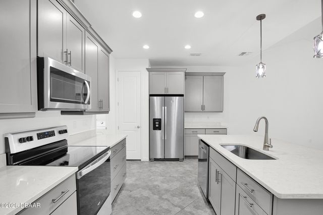 319 Cool Waters Way, Daytona Beach, FL 32124