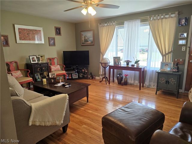 15021 Florence Drive, Maple Heights, OH 44137