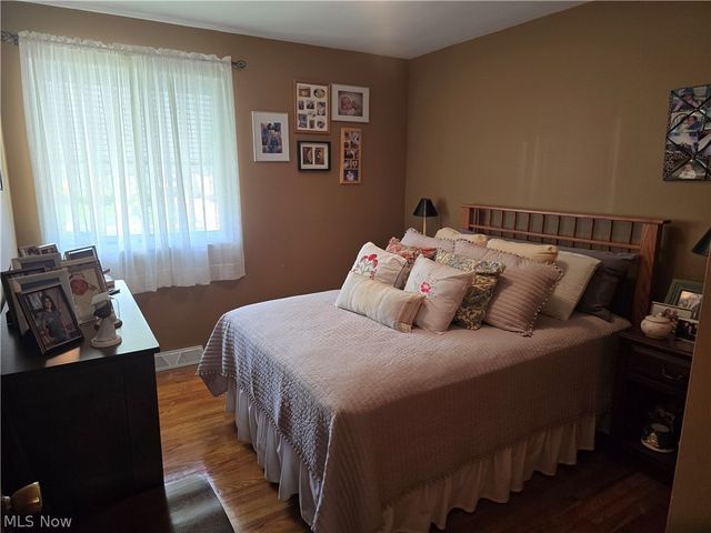 15021 Florence Drive, Maple Heights, OH 44137