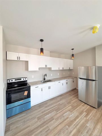 199 Chambers Street 4, Newburgh, NY 12550