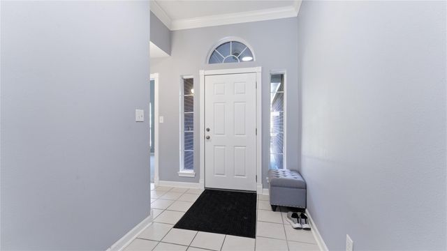 13 Westwood Drive, Huntsville, TX 77320