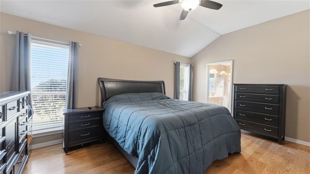 13 Westwood Drive, Huntsville, TX 77320