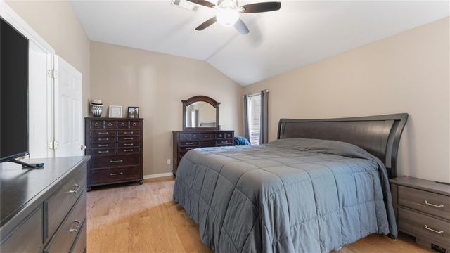 13 Westwood Drive, Huntsville, TX 77320