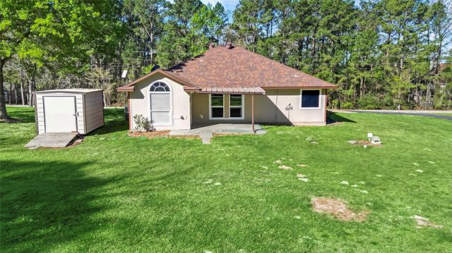 13 Westwood Drive, Huntsville, TX 77320