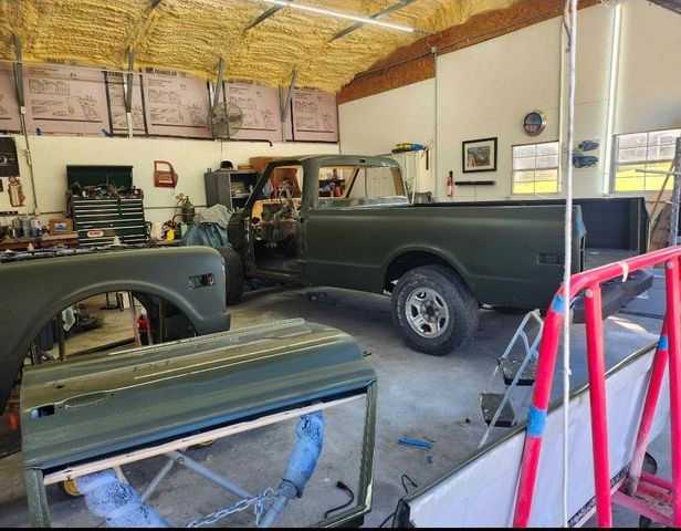 13 Westwood Drive, Huntsville, TX 77320